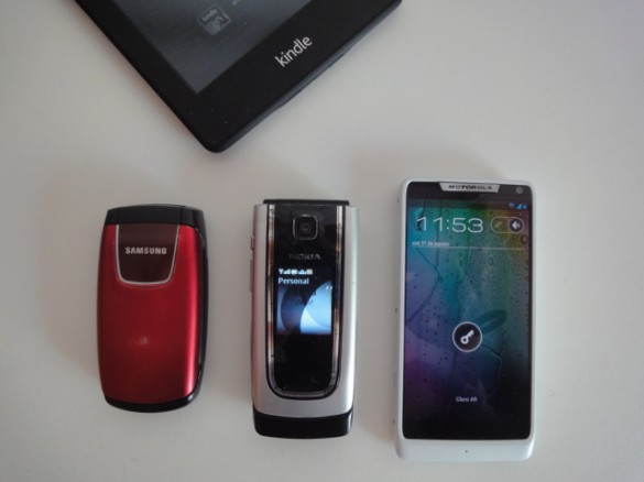 Samsung SGH, Nokia 6555 y Motorola Razr i